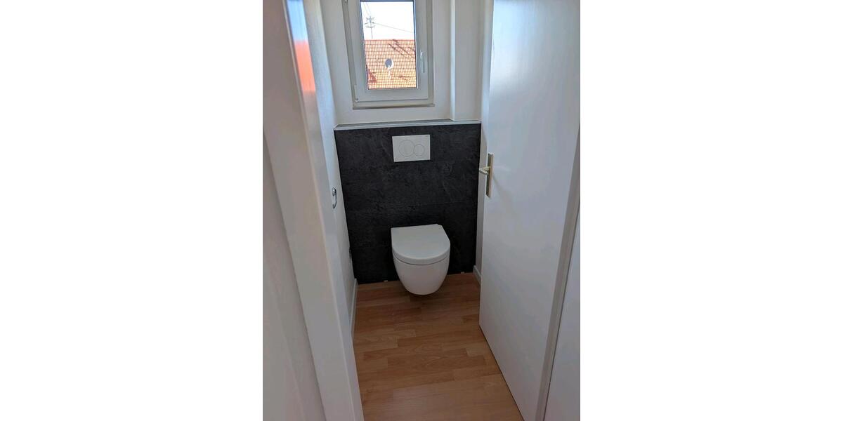 Etagenwohnung Lenningen - 7 Zimmer, 147 m&sup2;, 1.499&euro; | Angebot:26581342