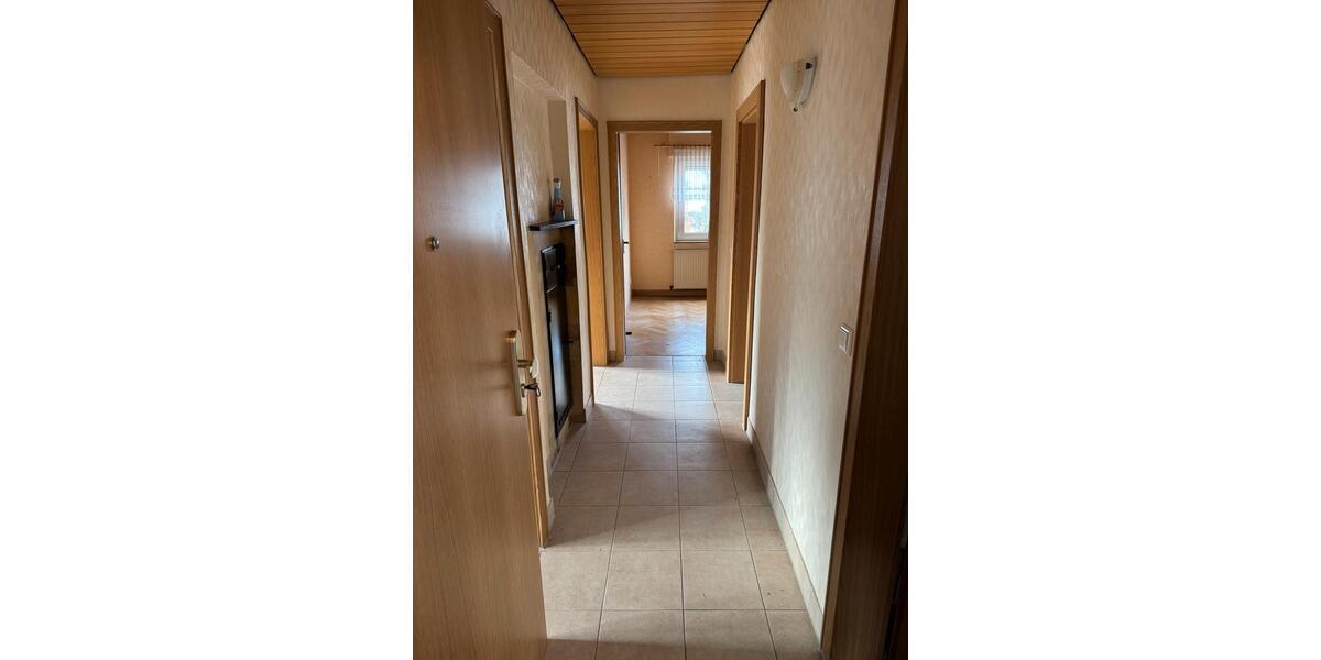 Etagenwohnung Winterbach - 3 Zimmer, 80 m&sup2;, 1.000&euro; | Angebot:25917340