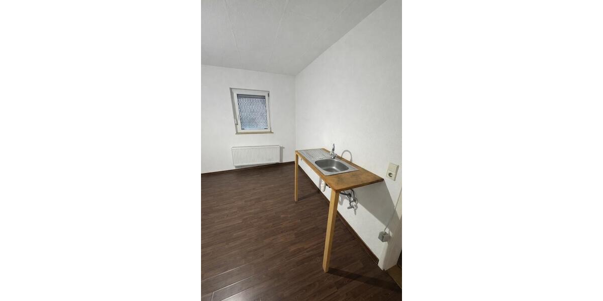 Etagenwohnung Altbach - 1 Zimmer, 15 m&sup2;, 450&euro; | Angebot:25312601