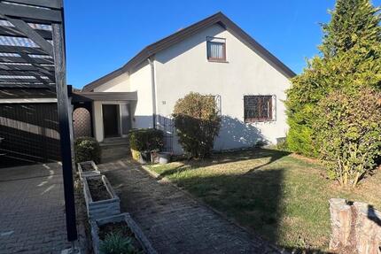 Haus Bad Urach - 8 Zimmer, 187 m&sup2;, 529.000&euro; | Angebot:27545339