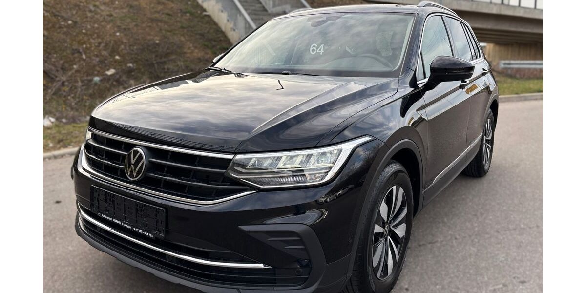 VW Tiguan 73.000 km 24.700 &euro; Essingen­­­ 73457