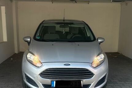 Ford Fiesta 166.450 km 2.790 &euro; fellbach 70734