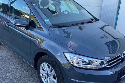 VW Touran 245.600 km 13.600 &euro; Essingen 73457