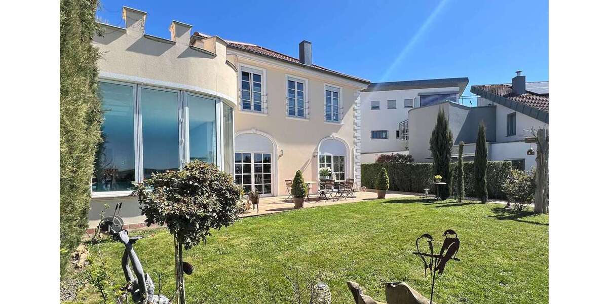 Einfamilienhaus Esslingen am Neckar Brühl - 5.5 Zimmer, 266 m&sup2;, 2.280.000&euro; | Angebot:26396169