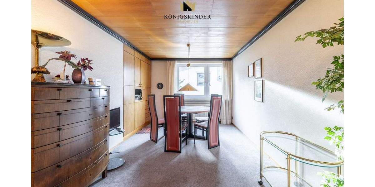 Einfamilienhaus Wernau - 8 Zimmer, 255 m&sup2;, 790.000&euro; | Angebot:25732002