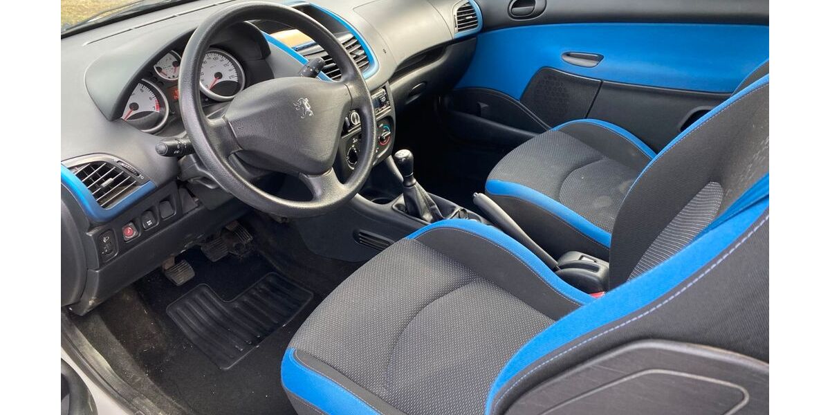 Peugeot 206 144.000 km 2.500 &euro; Hattenhofen 73110