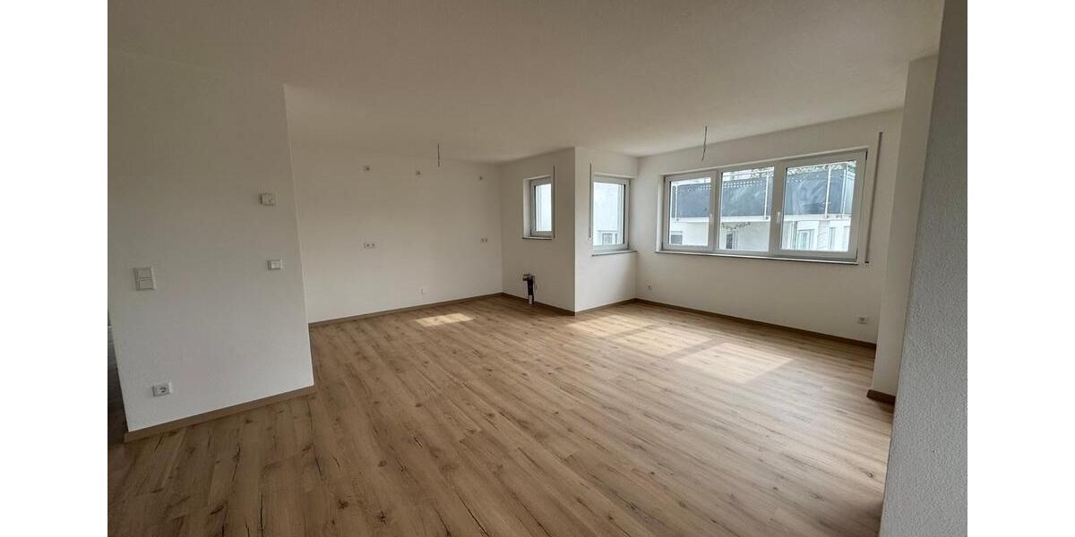 Etagenwohnung Mögglingen - 3.5 Zimmer, 1.200&euro; | Angebot:23501961