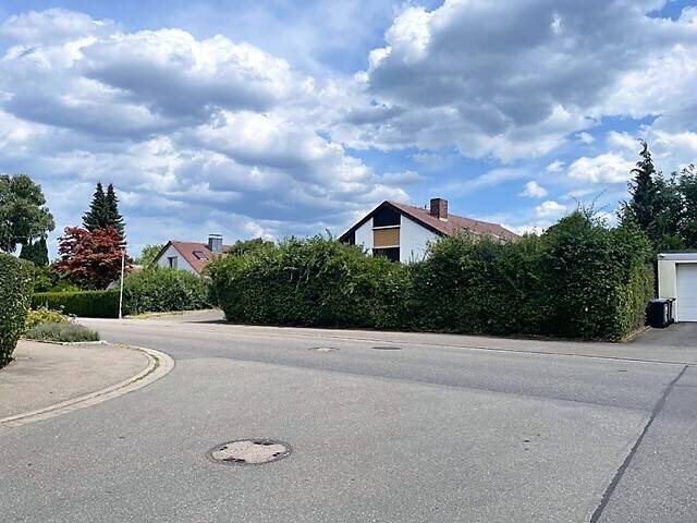 Einfamilienhaus Nürtingen - 5 Zimmer, 180 m&sup2;, 649.000&euro; | Angebot:25696023