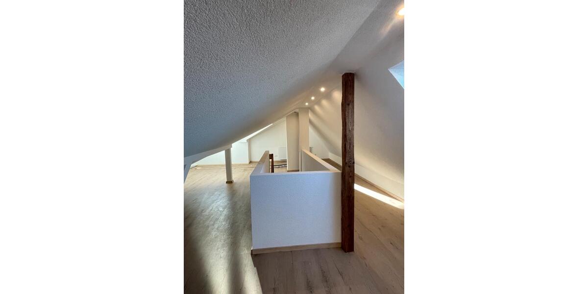 Etagenwohnung Weinstadt - 4 Zimmer, 80 m&sup2;, 1.450&euro; | Angebot:25569297