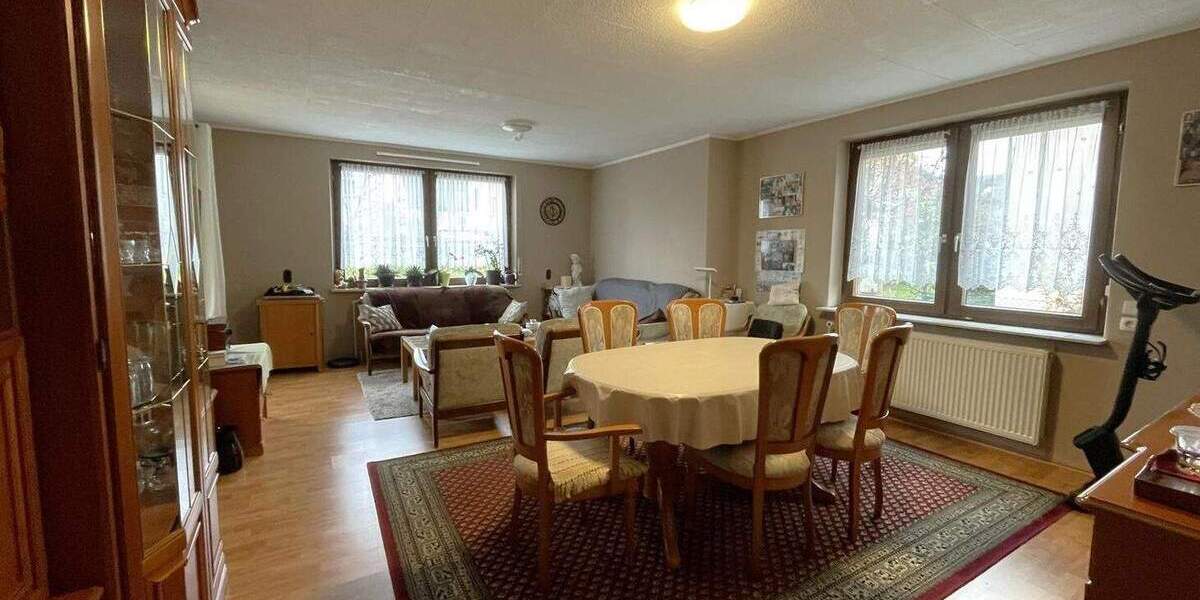 Mehrfamilienhaus, Wohnhaus Fellbach - 9 Zimmer, 236 m&sup2;, 850.000&euro; | Angebot:25781223