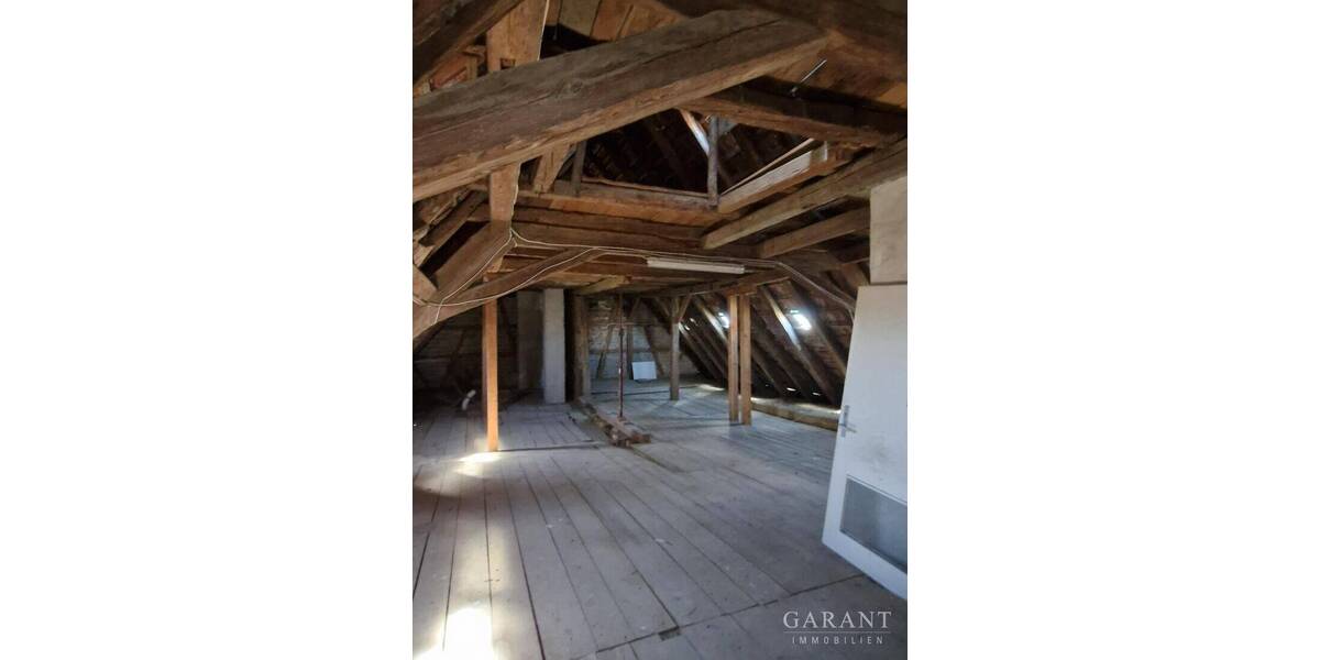 Einfamilienhaus Börtlingen - 9 Zimmer, 227 m&sup2;, 385.000&euro; | Angebot:25802742