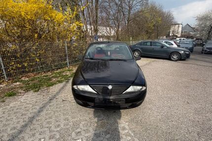 Lancia Ypsilon 155.000 km 1.500 &euro; göppingen 73037