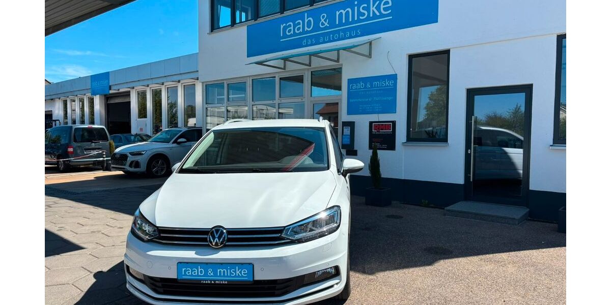 VW Touran 44.900 km 26.490 &euro; Essingen 73457