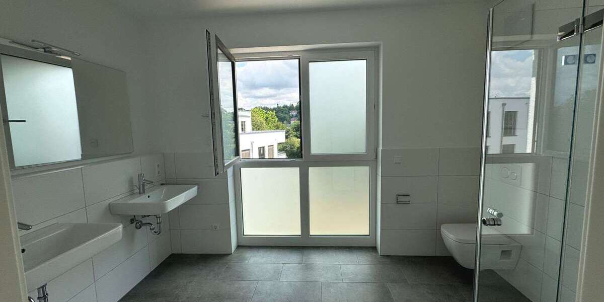 Etagenwohnung Nürtingen - 2 Zimmer, 105 m&sup2;, 1.567&euro; | Angebot:25781749