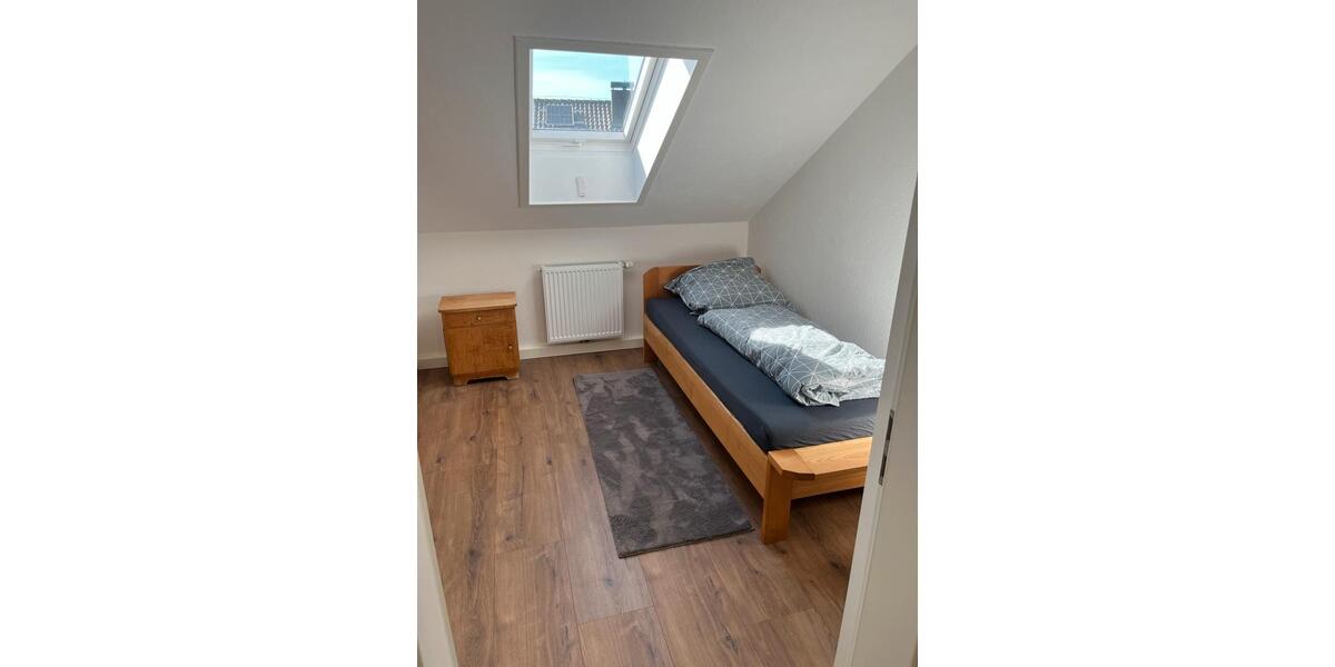Dachgeschoßwohnung Schwäbisch Gmünd Bargau - 3 Zimmer, 72 m&sup2;, 60&euro; | Angebot:25255250