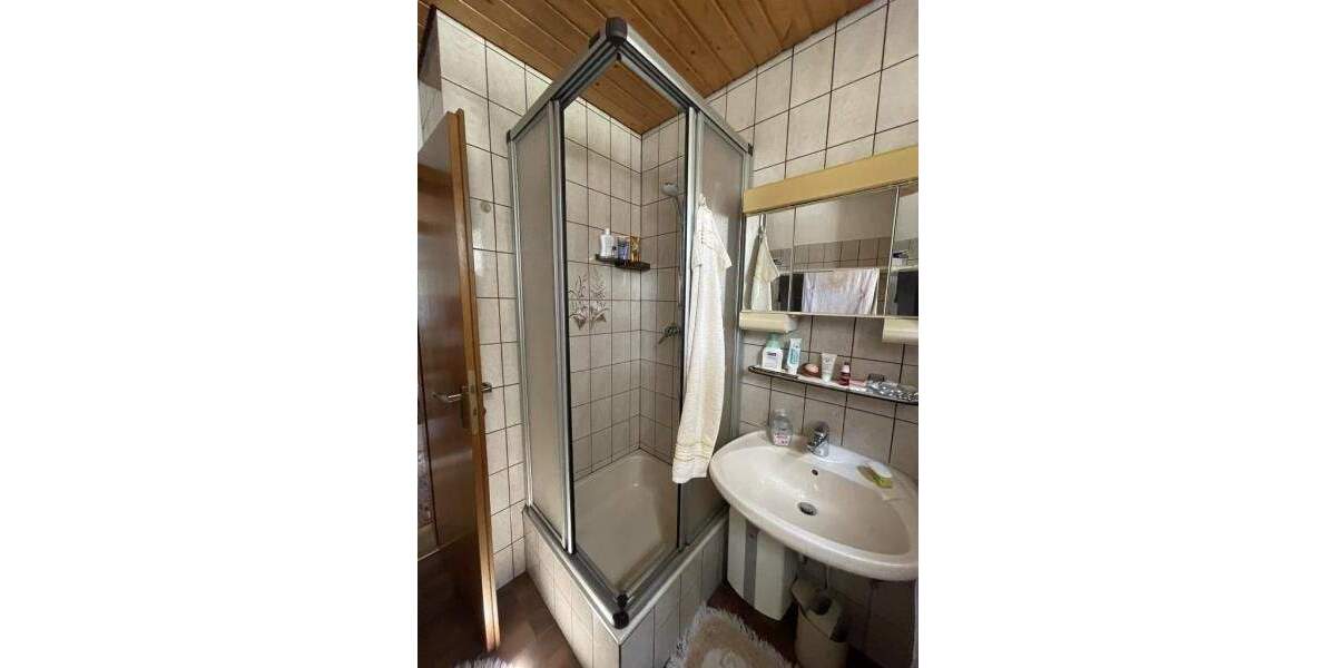 Mehrfamilienhaus, Wohnhaus Göppingen Faurndau - 6 Zimmer, 146 m&sup2;, 395.000&euro; | Angebot:25746406