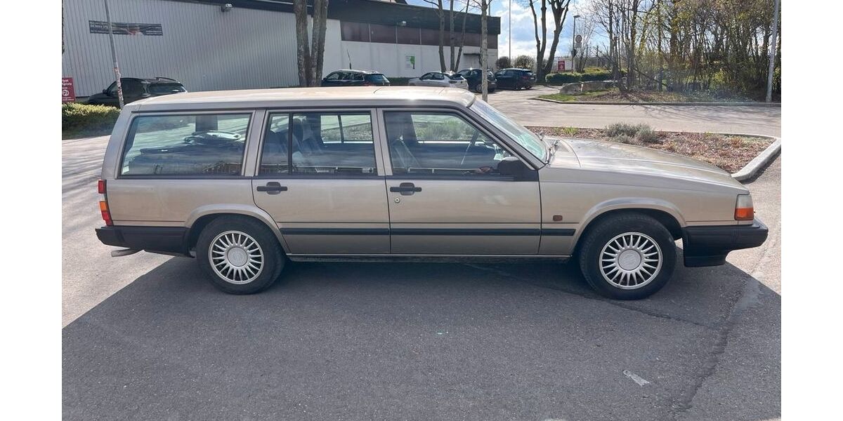 Volvo 945 300.600 km 4.650 &euro; Schwäbisch Gmünd 73525