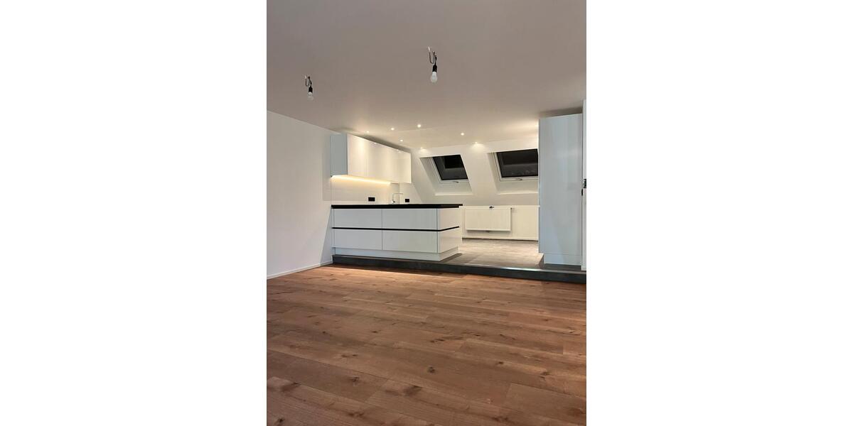 Etagenwohnung Nellingen - 3 Zimmer, 120 m&sup2;, 1.370&euro; | Angebot:25219823