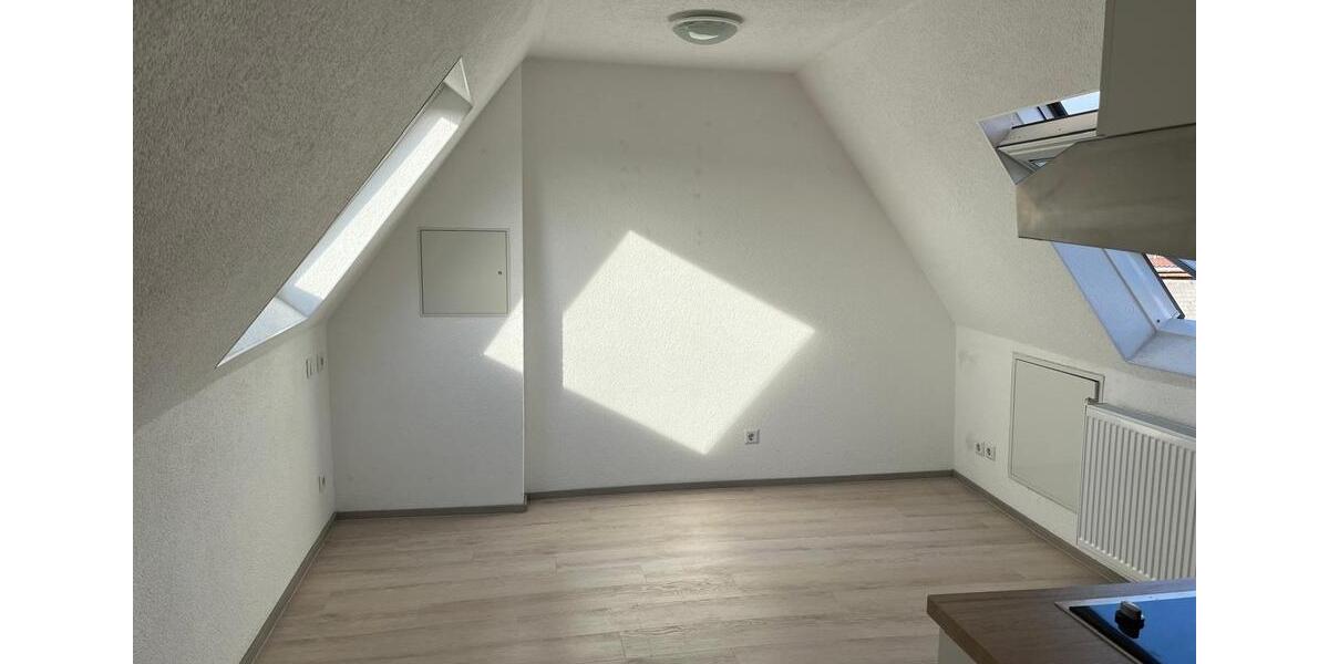Dachgeschoßwohnung Esslingen am Neckar - 1 Zimmer, 850&euro; | Angebot:23632621