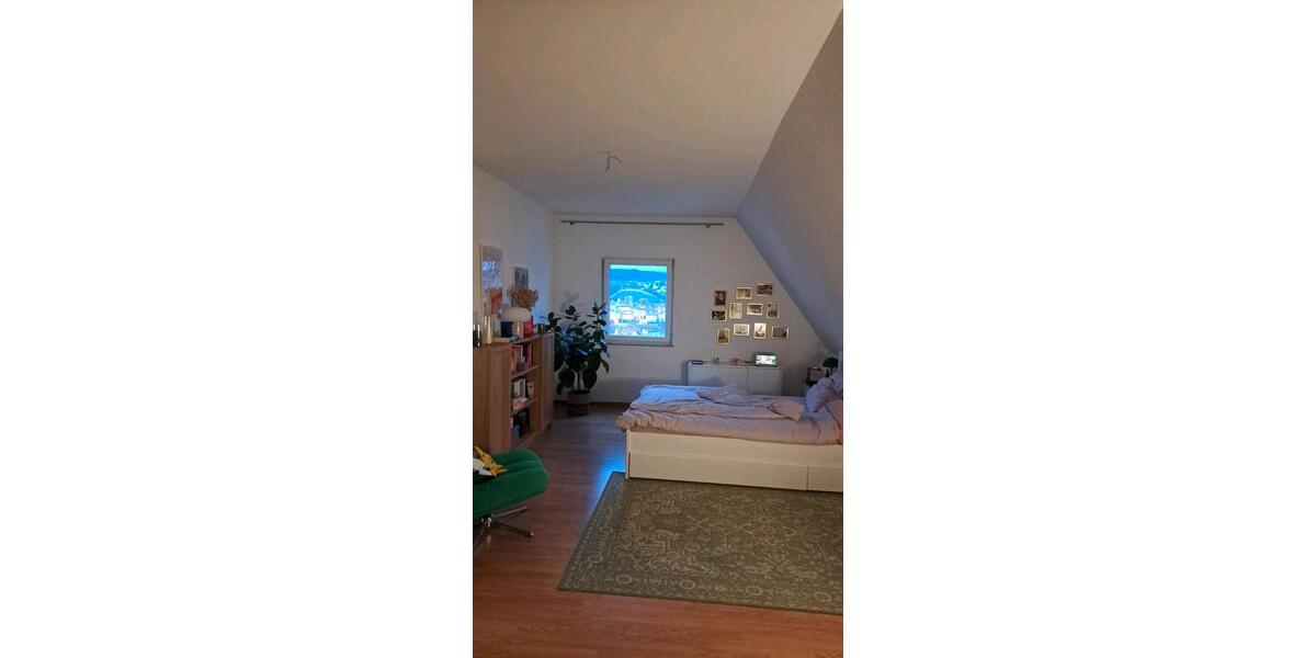 Etagenwohnung Esslingen am Neckar Pliensauvorstadt - 3 Zimmer, 92 m&sup2;, 1.380&euro; | Angebot:26664918