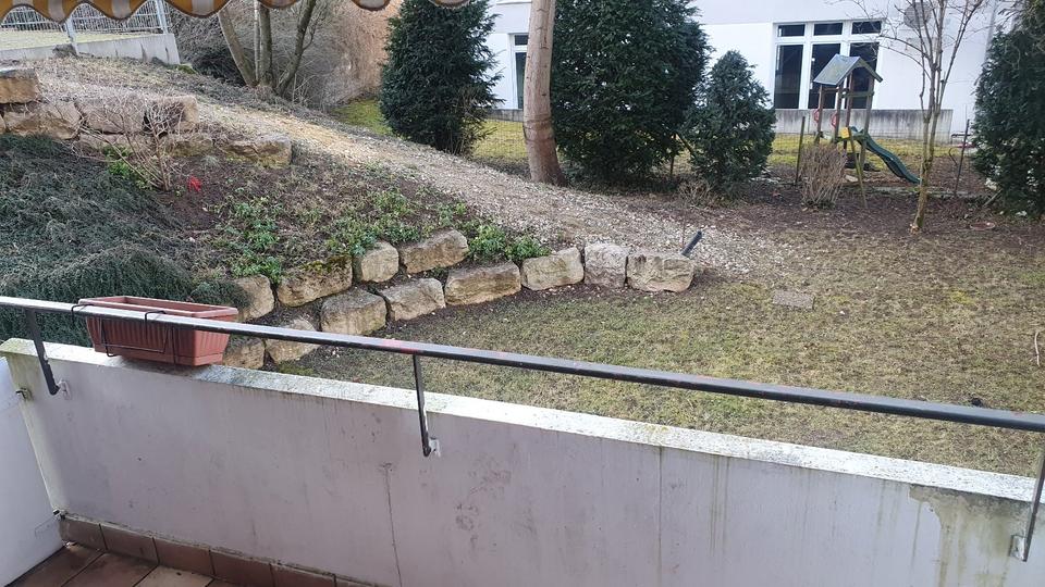 Hochparterre Esslingen am Neckar Hegensberg - 3.5 Zimmer, 75 m&sup2;, 350.000&euro; | Angebot:25280866