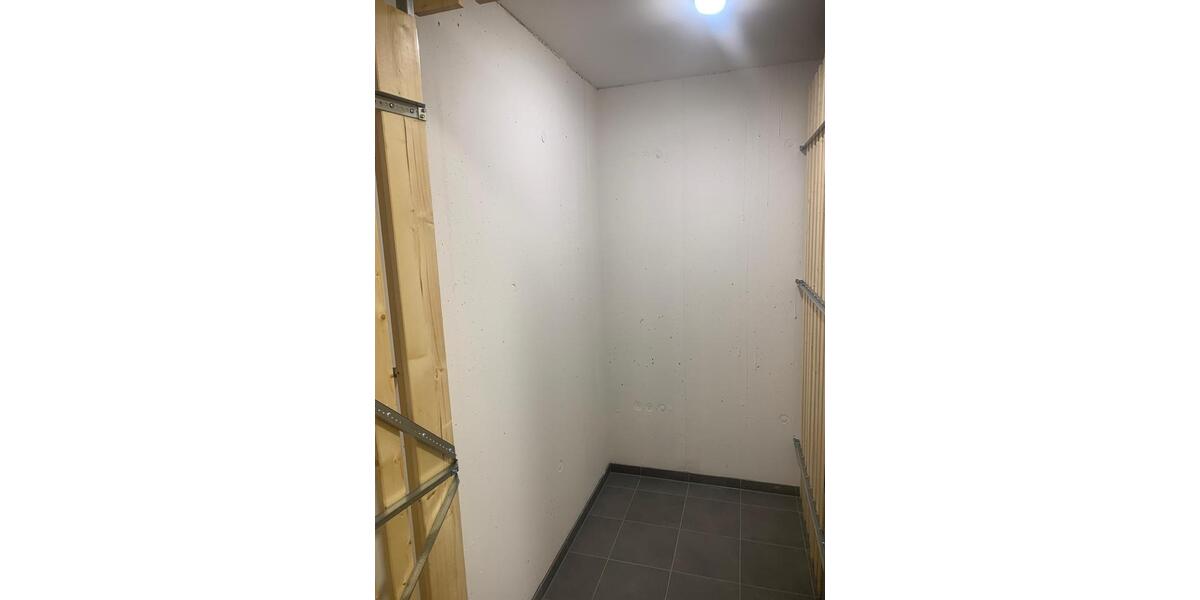 Dachgeschoßwohnung Laichingen - 4 Zimmer, 95 m&sup2;, 1.150&euro; | Angebot:26662138