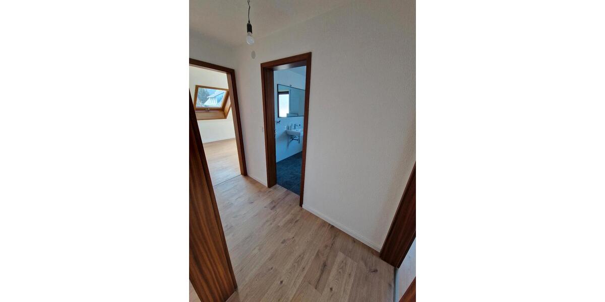 Maisonettenwohnung Fellbach - 4.5 Zimmer, 111 m&sup2;, 1.999&euro; | Angebot:25839376