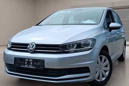 VW Touran 115.500 km 14.293 &euro; Eislingen 73054