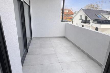 Wohnung Esslingen am Neckar Pliensauvorstadt - 3 Zimmer, 75 m&sup2;, 1.350&euro; | Angebot:26644334