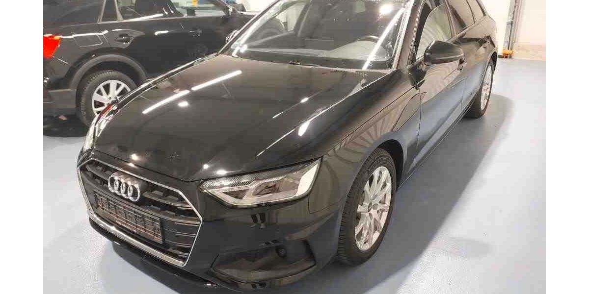 Audi A4 52.740 km 21.615 &euro; Kuchen 73329