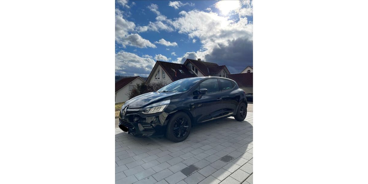 Renault Clio 153.412 km 7.100 &euro; Auenwald 71549