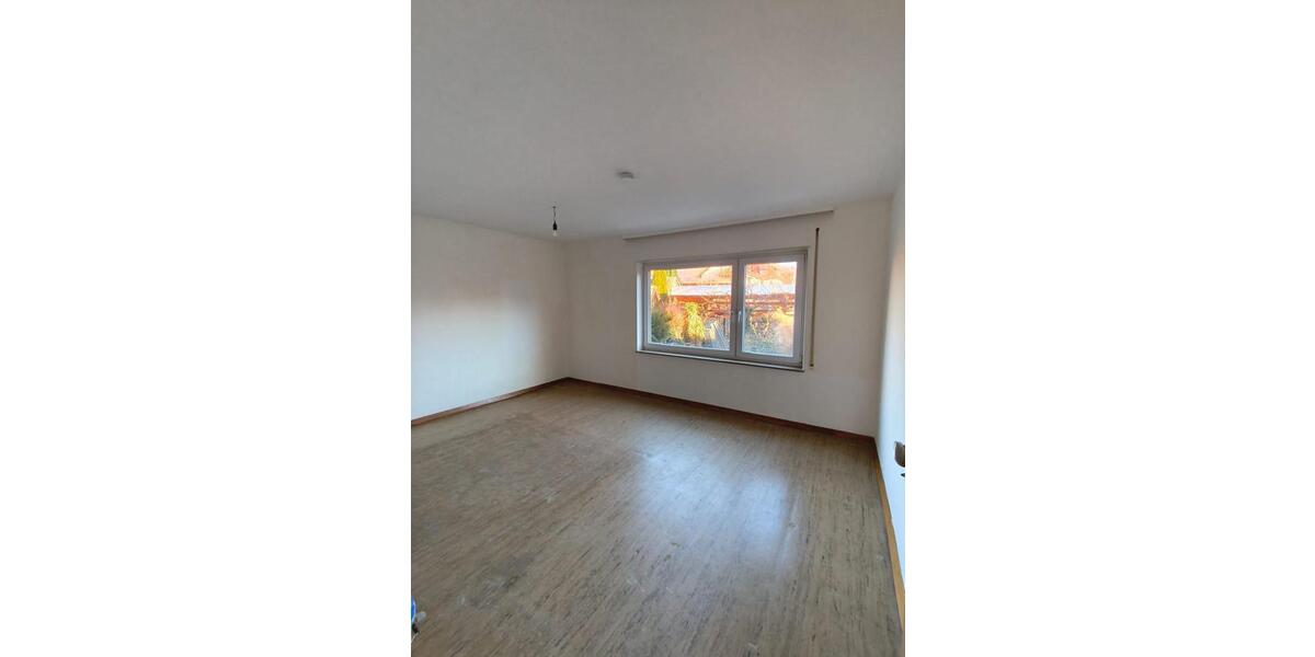 Erdgeschoßwohnung Geislingen an der Steige - 4 Zimmer, 97 m&sup2;, 209.000&euro; | Angebot:24788393