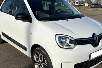 Renault Twingo 14.500 km 11.900 &euro; Bad Boll 73087