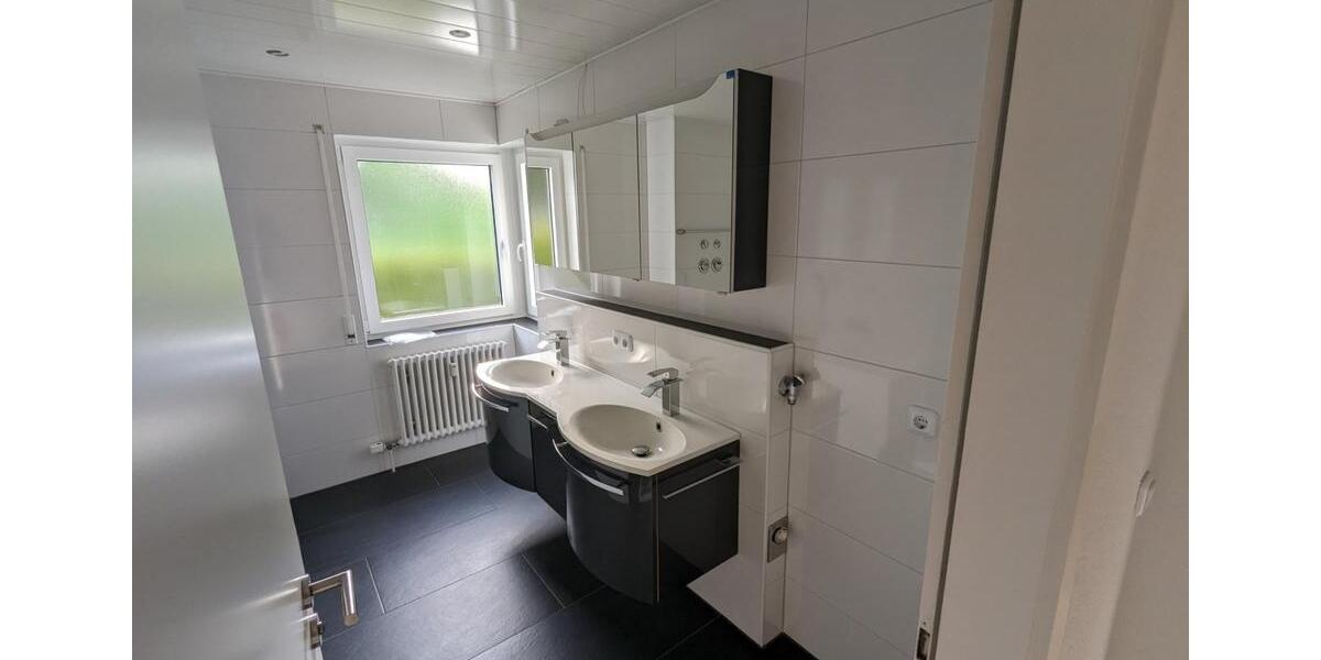 Erdgeschoßwohnung Schwäbisch Gmünd Bargau - 3 Zimmer, 81 m&sup2;, 1.000&euro; | Angebot:25852546